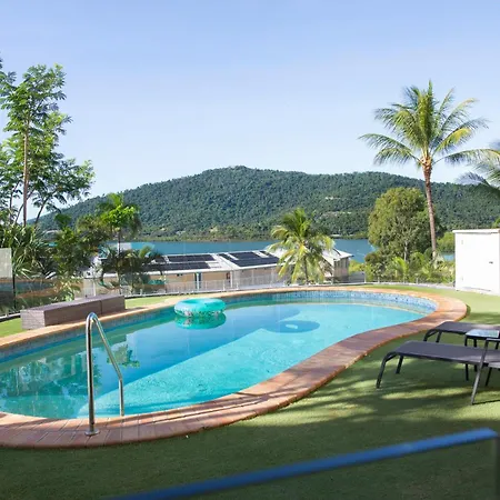 Coral Sea Vista Apartments Airlie Beach Exterior photo